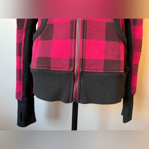 SOLD 🍁 RARE Lululemon Scuba Hoodie Camp Check 🍁 - Picture 5 of 9